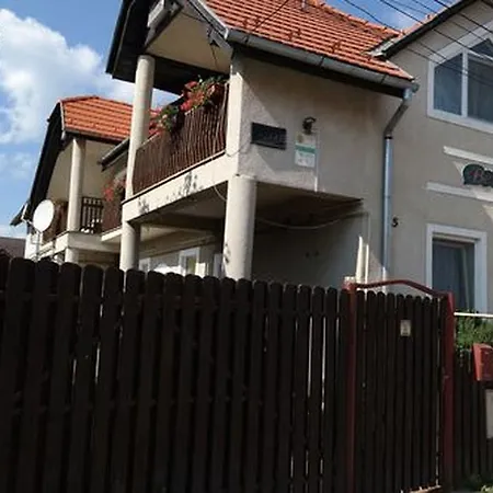Betty Panzio Vendégház 2*